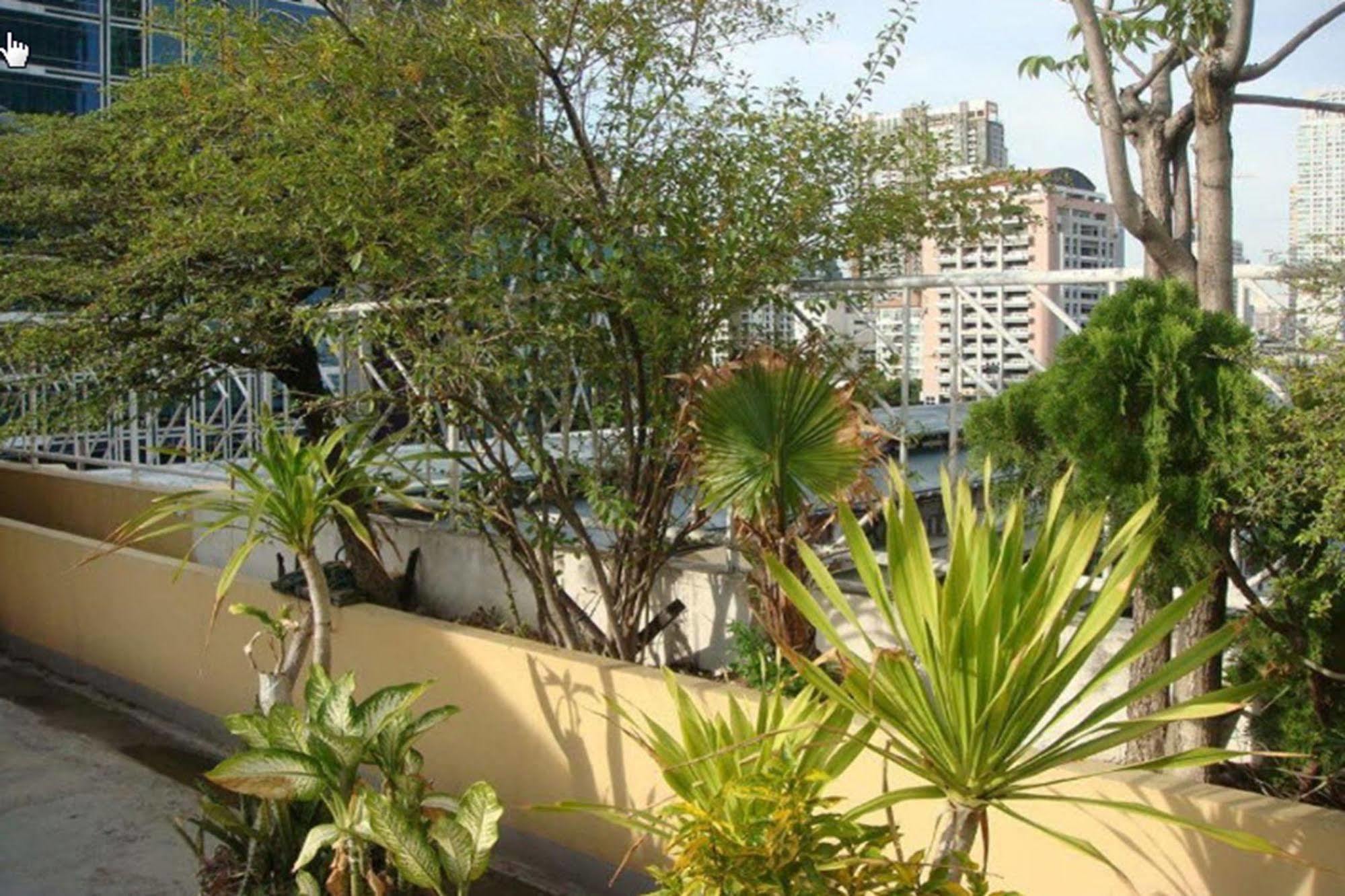 King Royal Garden Inn Bangkok Buitenkant foto