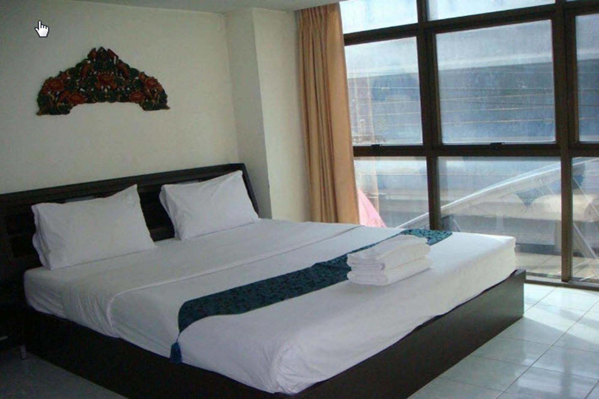 King Royal Garden Inn Bangkok Buitenkant foto